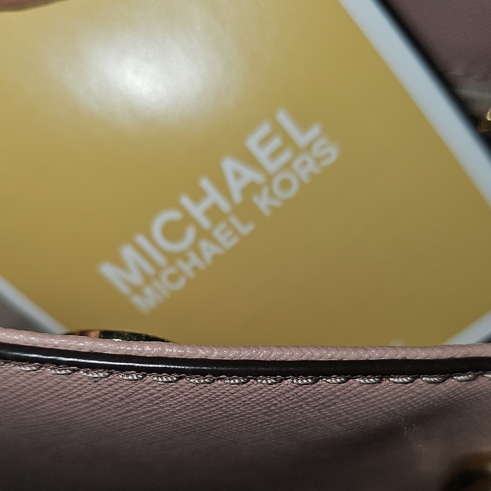 Michael Kors Pink Sofia Shoulder Bag with Chain Details - Picture 8 of 8